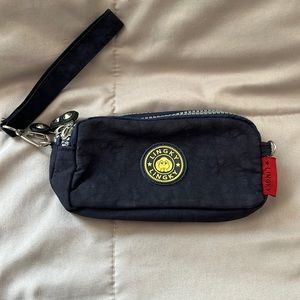 Lingky Wristlet